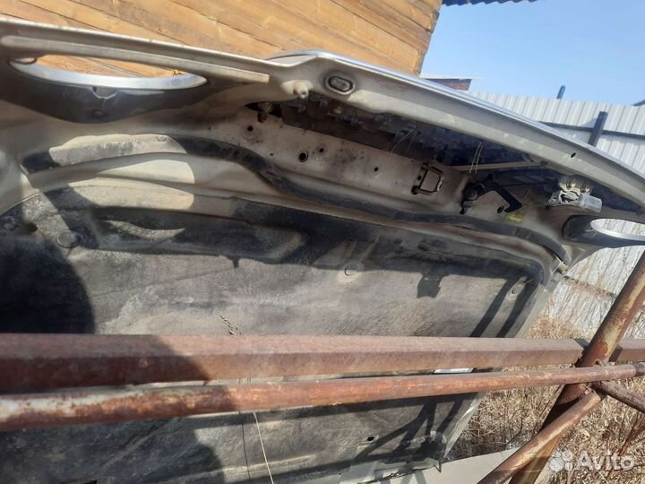 Капот toyota progres