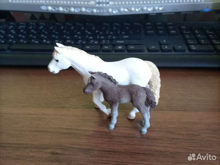Лошади schleich