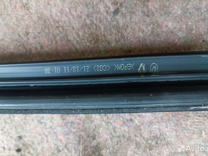 Бархотка двери задняя левая renault sandero