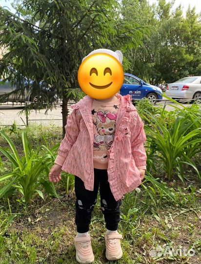 Курки, ветровки, плащи, вещи