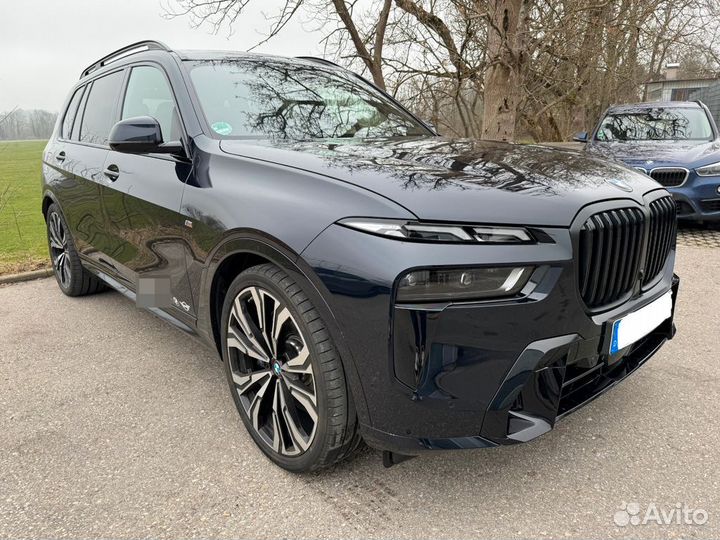 BMW X7 3.0 AT, 2024, 9 000 км