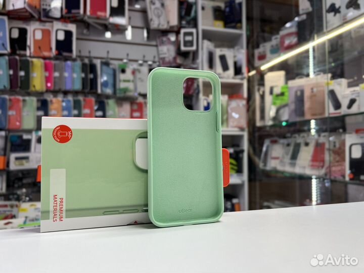 Чехол на iPhone 13 pro max uBear зелёный