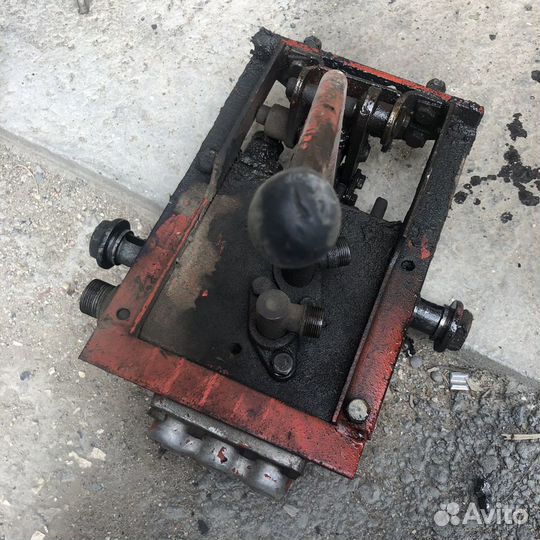 2 Распределителя на экскаватор