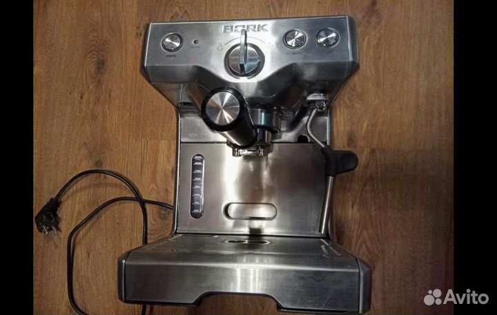 Кофемашина bork C800