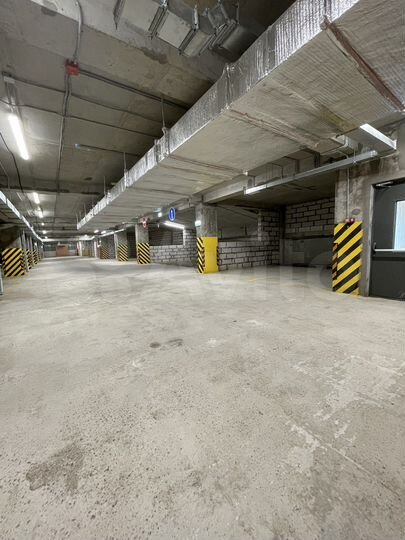 Машиноместо, 26 м²