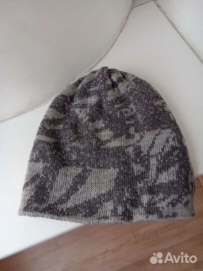 Шапки вязаные в ассортименте