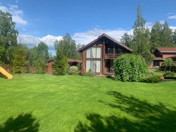 Коттедж 167,8 м² на участке 20 сот.