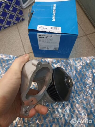 Помпа водяная BMW 3 E90, X1, X5 (N47 D20/ B47 D20)