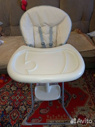 Стул для кормления