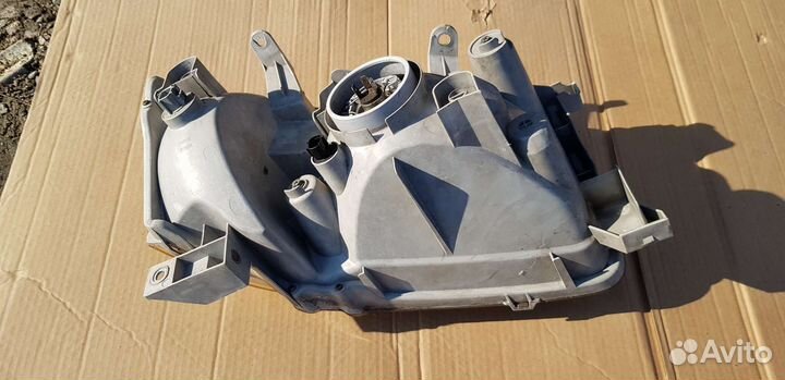 Фара передняя левая NCP50 Toyota Probox, NCP50V