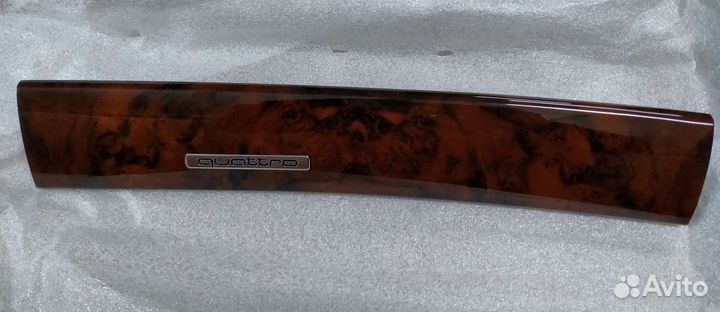 Накладка на торпедо Audi Allroad 4B новая