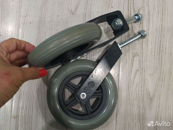 Колёса и вилки для инвалидной коляски