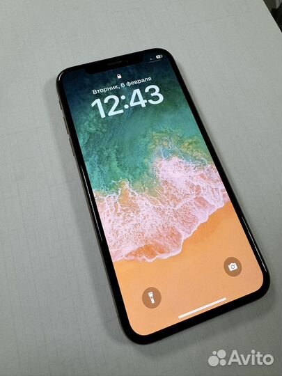 iPhone Xs, 64 ГБ
