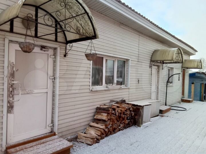 Дом 237 м² на участке 8 сот.