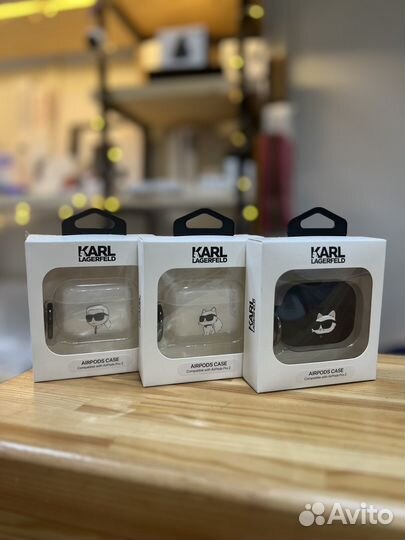 Чехол Karl&Lagerfeld на Airpods Pro 2, Airpods 3