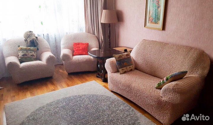 Чехлы для мягкой мебели с оборкой и без