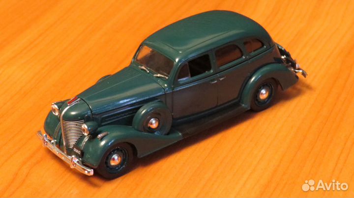 Автолегенды СССР Иж, Москвич и др