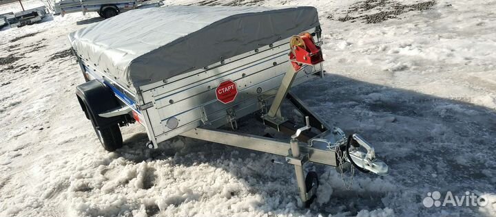 Легковой прицеп с подъемным тентом