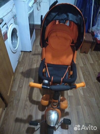 Велосипед с родительской ручкой