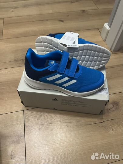 Новые кроссовки adidas 33-33,5 fr оригинал