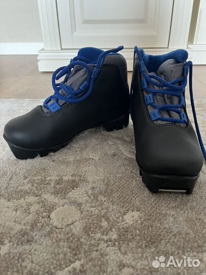Ботинки для беговых лыж
