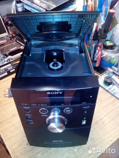 Sony Micro Hi-Fi System CMT-EH25 Radio/Tape/CD/USB