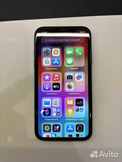 iPhone 11, 64 ГБ