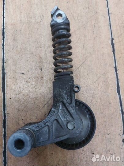 Натяжной ролик приводного ремня Opel Corsa C Z10XE