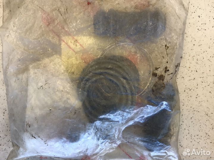 Ремкомплект заднего суппорта Toyota Camry