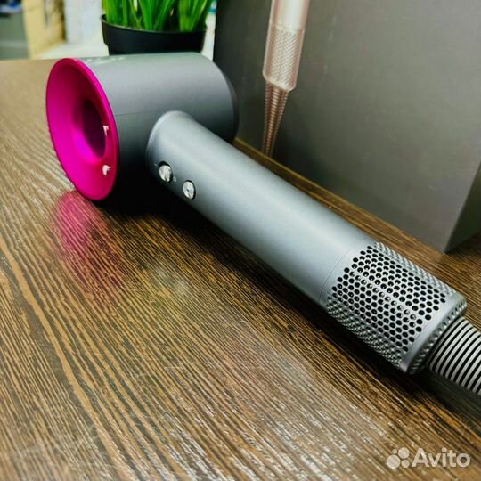 Фен Dyson Super Hair Dryer 1600 Вт