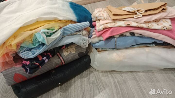 Огромный пакет одежды на девочку 98-104