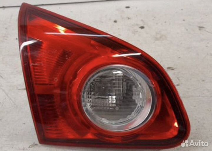 Фонарь задний внутренний на Nissan Qashqai