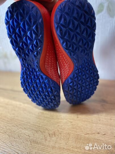 Футбольные бутсы demix 37размер