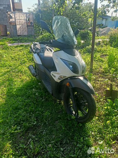 Скутер 300 куб