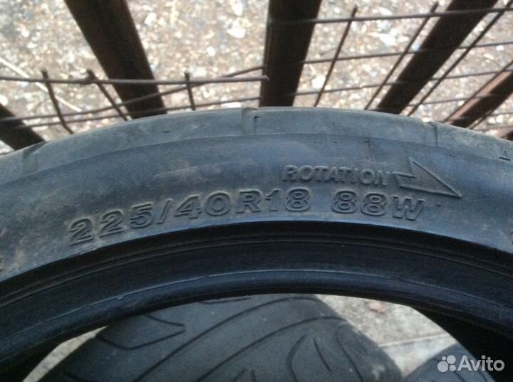 Bridgestone Potenza RE-01R 225/40 R18