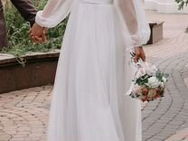 Блестящее свадебное платье с фатой
