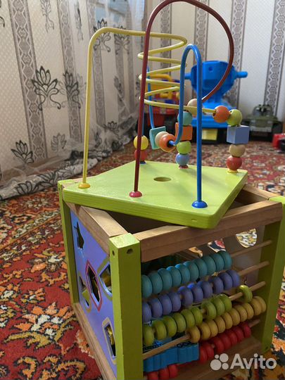 Кубик бизиборд