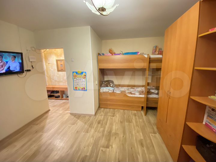 1-к. квартира, 30 м², 1/5 эт.