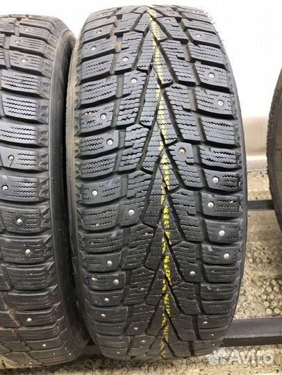 Roadstone Winguard WinSpike 205/55 R16 102N