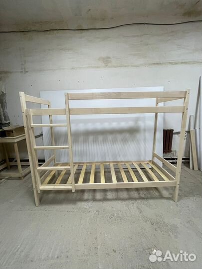 Двухъярусная кровать IKEA