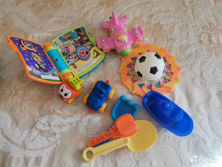 Игрушки - большой выбор)