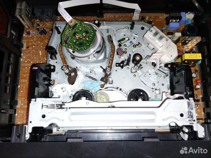 Видеомагнитофон JVC HR-P175EE