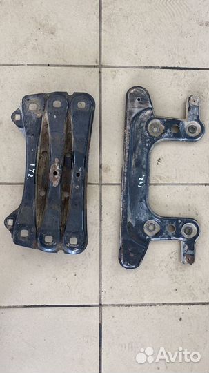 Кронштейн двигателя АКПП Mercedes Benz W220