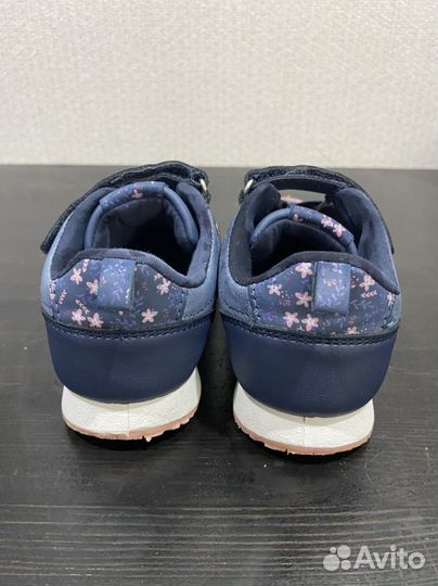 Кроссовки детские 30 размер
