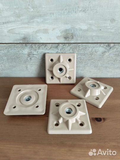 Крепление ножек стола, стула, табурета