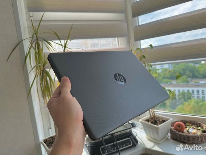 HP 2023г большой экран 15.6