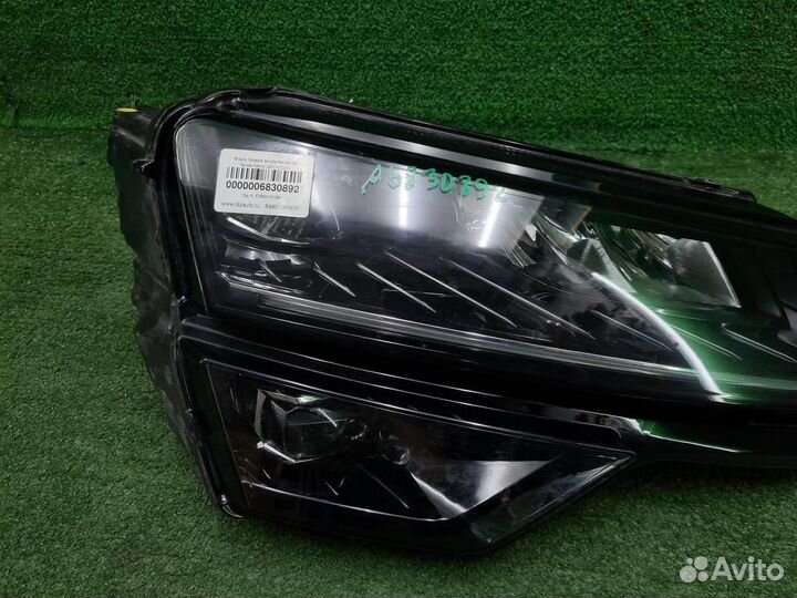 Фара правая Skoda Karoq (2017-2021) LED