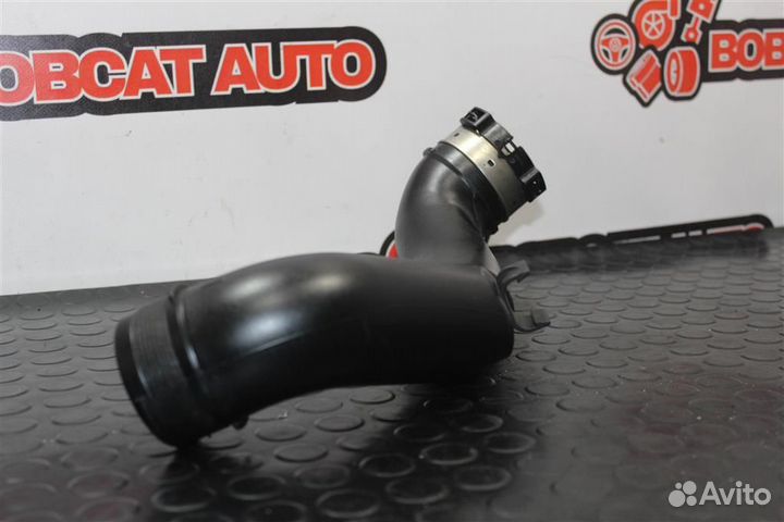 Патрубок интеркулера BMW 5 F10 F11