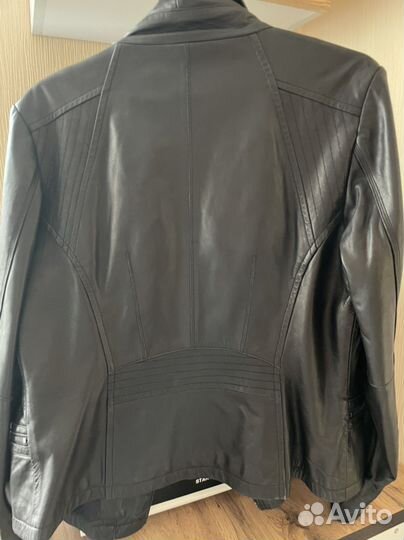 Куртка кожаная женская 48 размер
