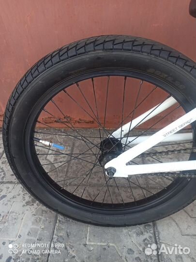 Трюковой велосипед BMX